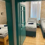 Balaton7 Apartmanhaz - Centrum * Bytom