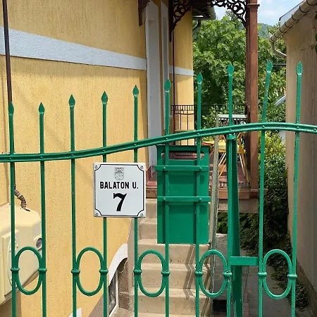 Balaton7 Apartmanhaz - Centrum Апартаменты *