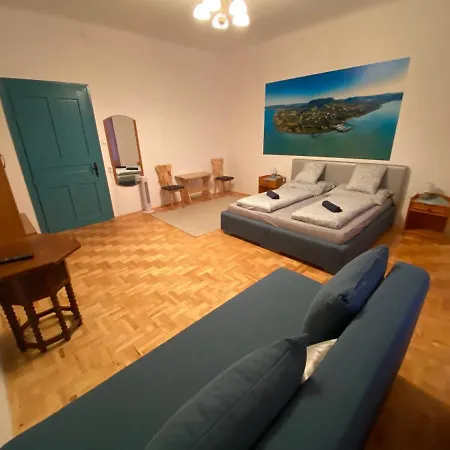 Balaton7 Apartmanhaz - Centrum Апартаменты *