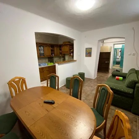 Balaton7 Apartmanhaz - Centrum شقة