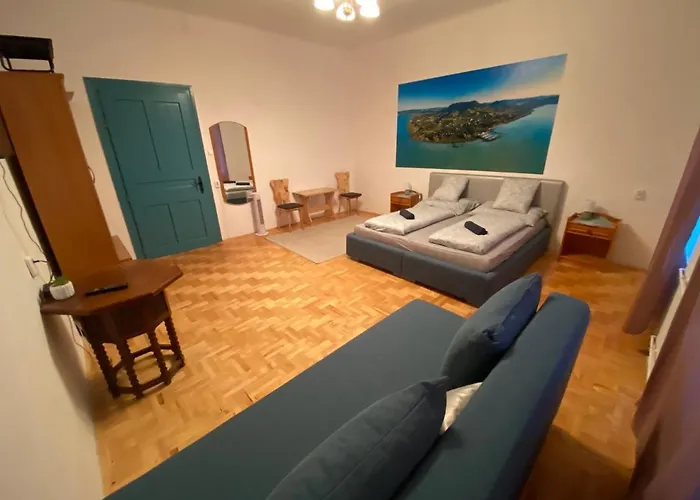 Balaton7 Apartmanhaz - Centrum Апартаменты *